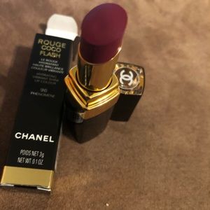 CHANEL Makeup - Chanel rogue coco flash 96 lipstick CHANEL Makeup - Chanel rogue coco flash 96 lipstick